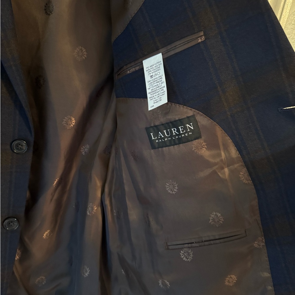 Like new beautifull jacket not my sz